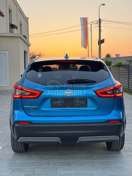 Nissan Qashqai 1.3 DIG-T tekna DCT