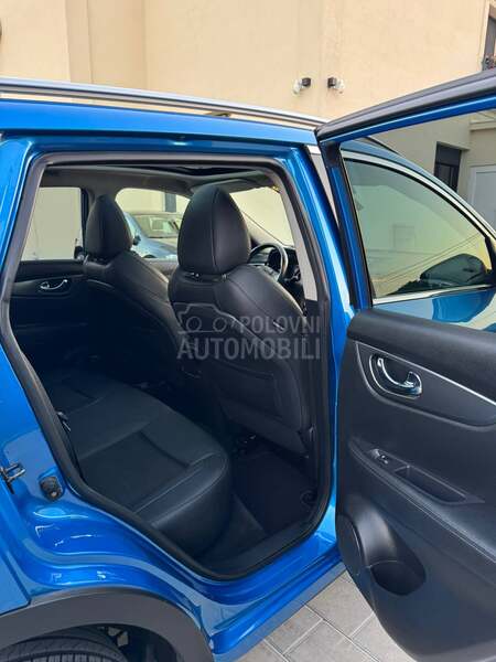 Nissan Qashqai 1.3 DIG-T tekna DCT