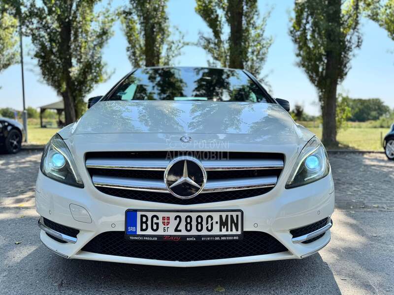 Mercedes Benz B 180 BlueEFFICIENCY
