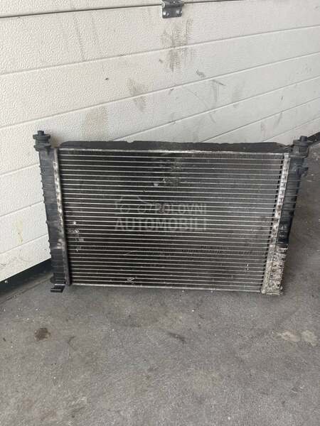 hladnjak vode sa ventilatorom
