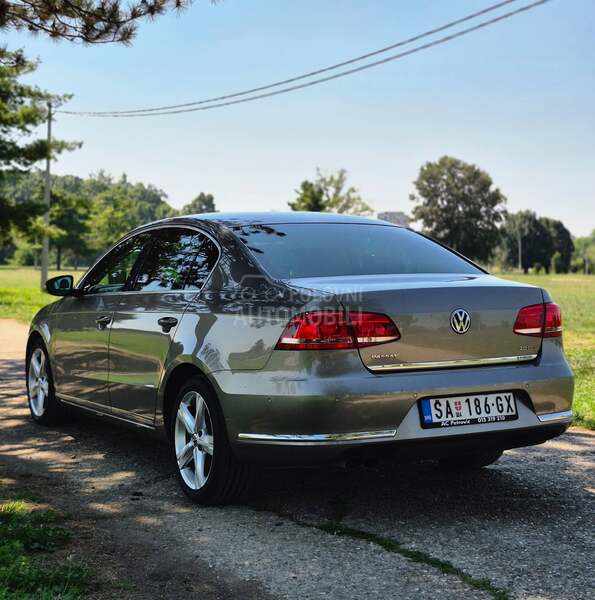 Volkswagen Passat B7 2.0 TDI bluemotion