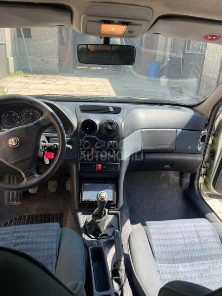 Alfa Romeo 146 