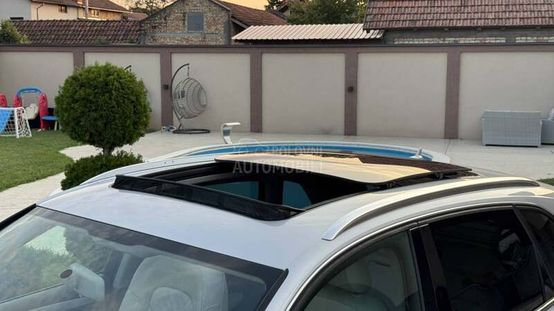 Audi Q5 NAV PAN0 QUATTR0