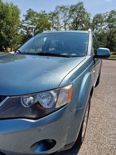 Mitsubishi Outlander 
