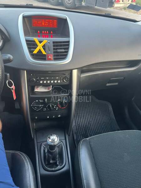 Peugeot 207 OUTDOOR//TOOP
