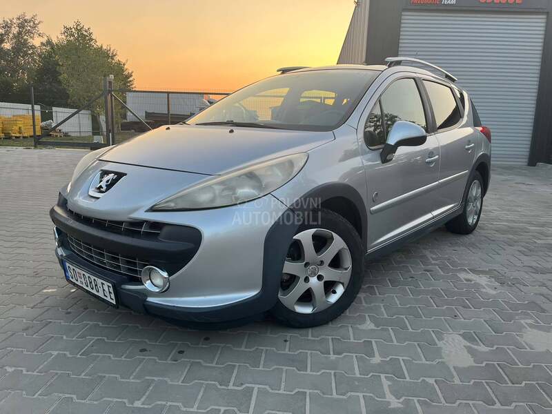 Peugeot 207 OUTDOOR//TOOP