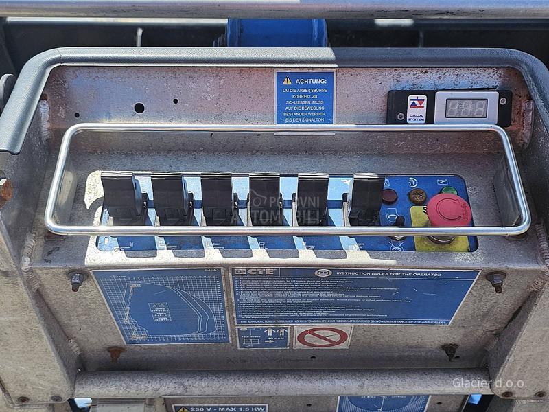 Mercedes Benz 1927 PLATFORMA 32m