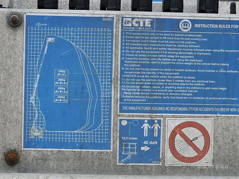 Mercedes Benz 1927 PLATFORMA 32m