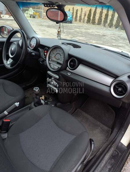 MINI Cooper 1.6 HDI