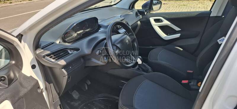 Peugeot 208 like