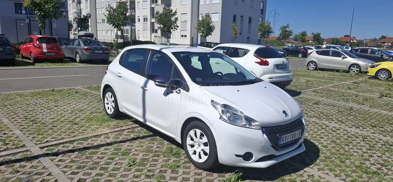 Peugeot 208 like