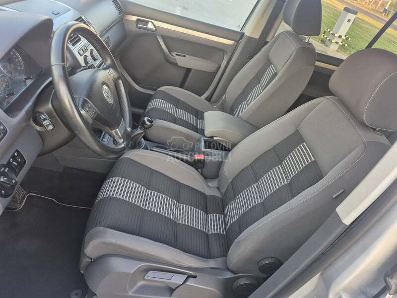 Volkswagen Touran 2.0 CNG 8V