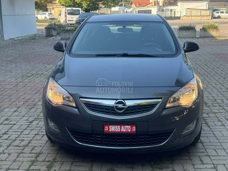Opel Astra J 1.4