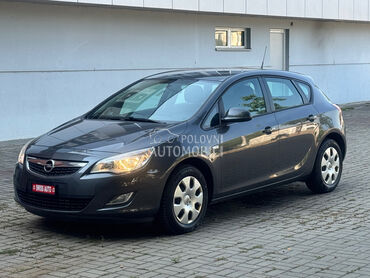 Opel Astra J 1.4