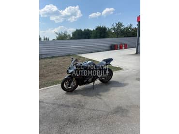 BMW S1000RR
