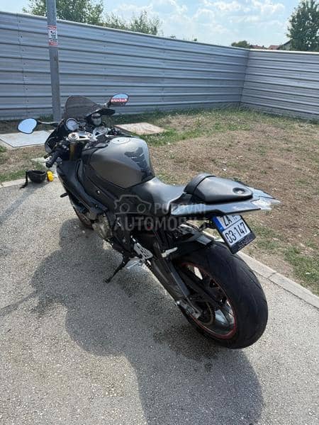 BMW S1000RR