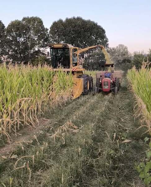 New Holland 1905 4x4