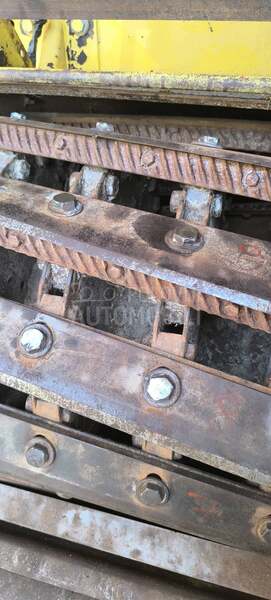 New Holland 1905 4x4