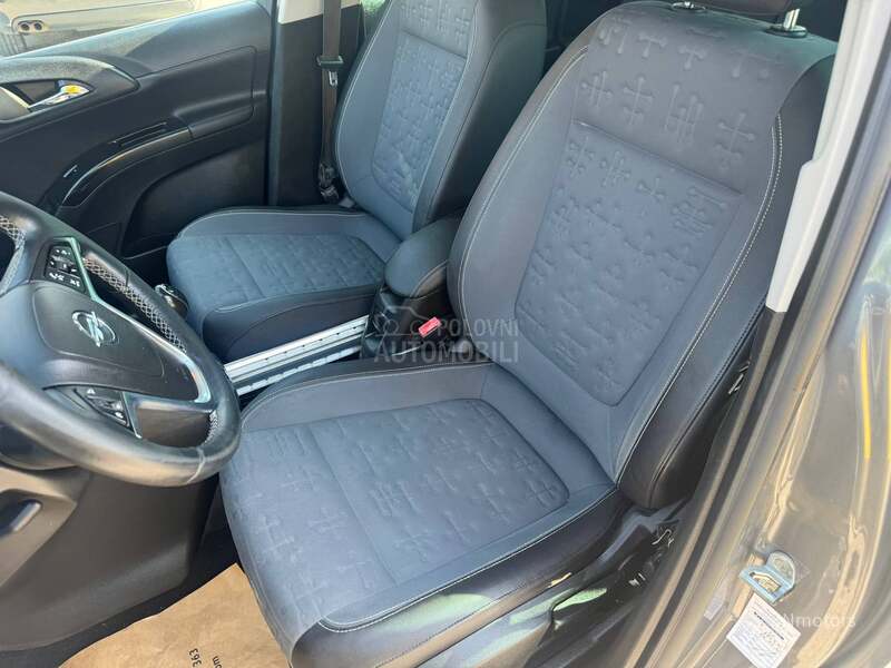 Opel Meriva 1.4i TNG COSMO