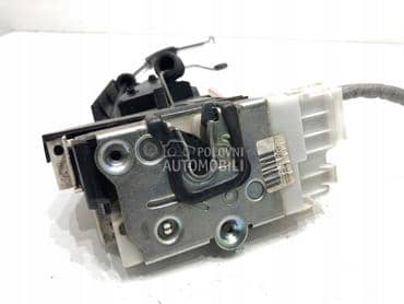 Unutrašnja brava, kvaka za Mercedes Benz B Klasa, ML Klasa, CLC Klasa ... od 2000. do 2018. god.