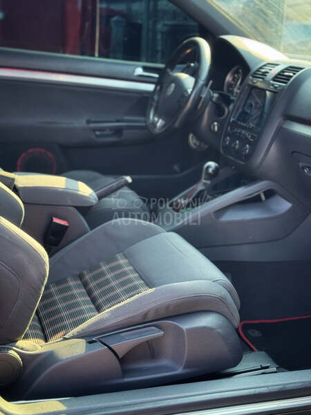 Volkswagen Golf 5 GTI DSG F1