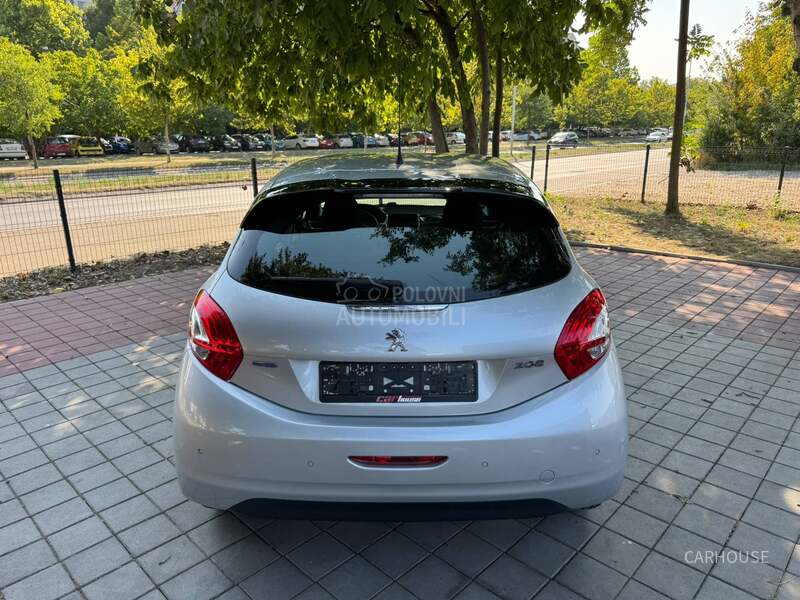 Peugeot 208 ALLURE LED