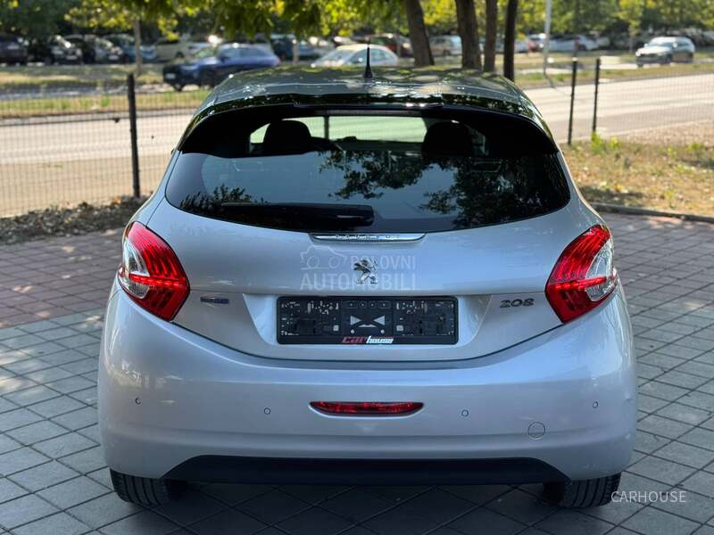 Peugeot 208 ALLURE LED