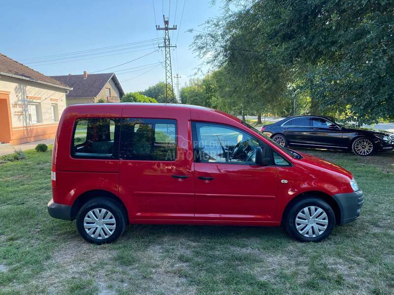 Volkswagen Caddy LIFE.CH.STANJE