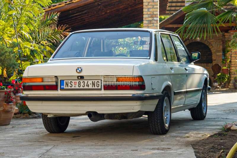 BMW 518 e28