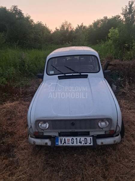 Renault R 4 motor dobar