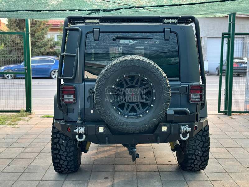 Jeep Wrangler 