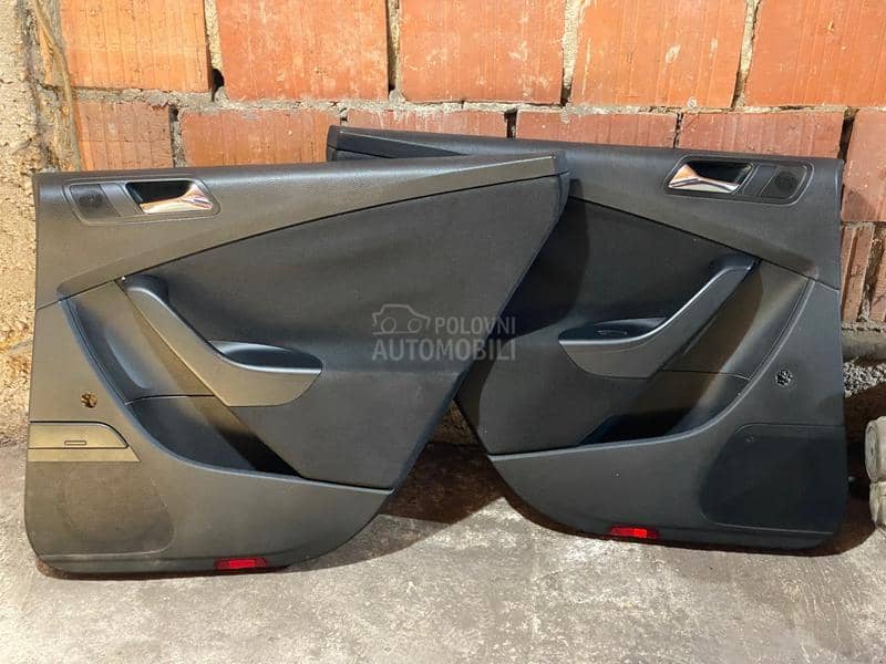 Tapaciri zadnjih vrata