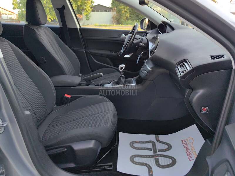 Peugeot 308 1.5 BlueHDI