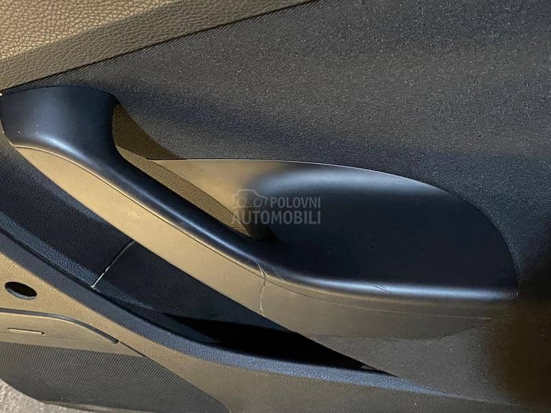 Rukohvat zadnjih vrata