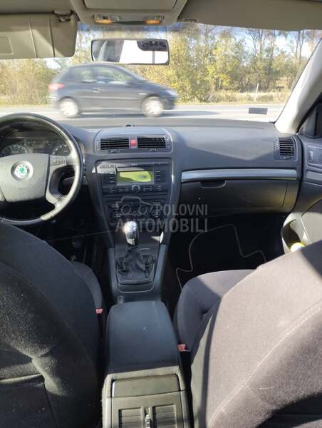 Škoda Octavia 1.6