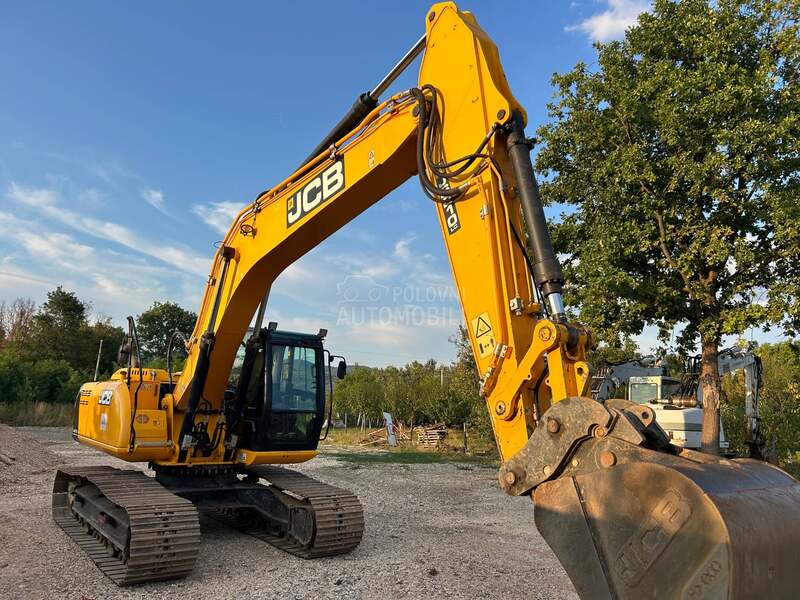 JCB JS210LC