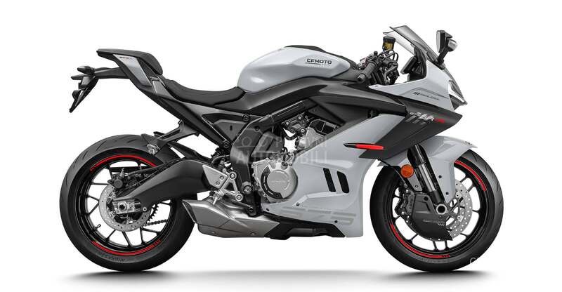 CFMOTO CF 675 SR-R