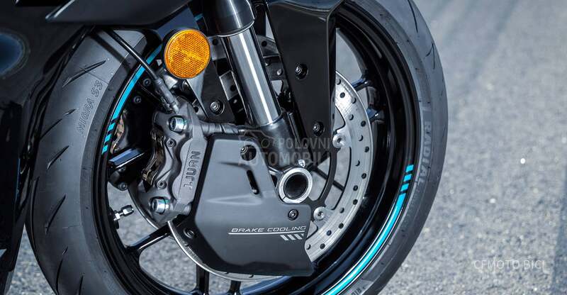 CFMOTO CF 675 SR-R