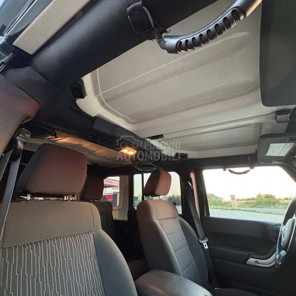 Jeep Wrangler SAHARA
