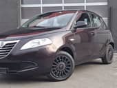 Lancia Ypsilon 1.2 serv.knjiga