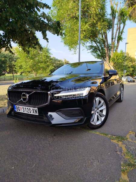 Volvo V60 2.0D3 BLACK EDITION