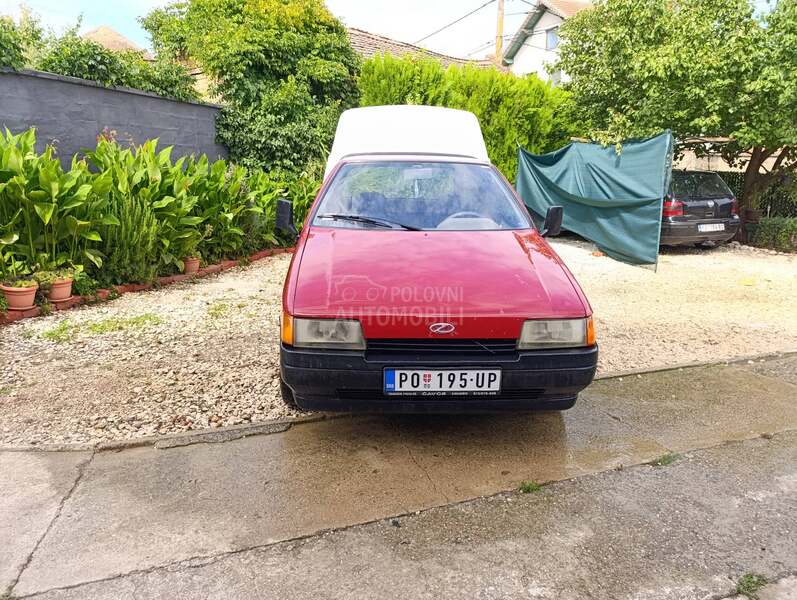 Zastava Poly florida pikap