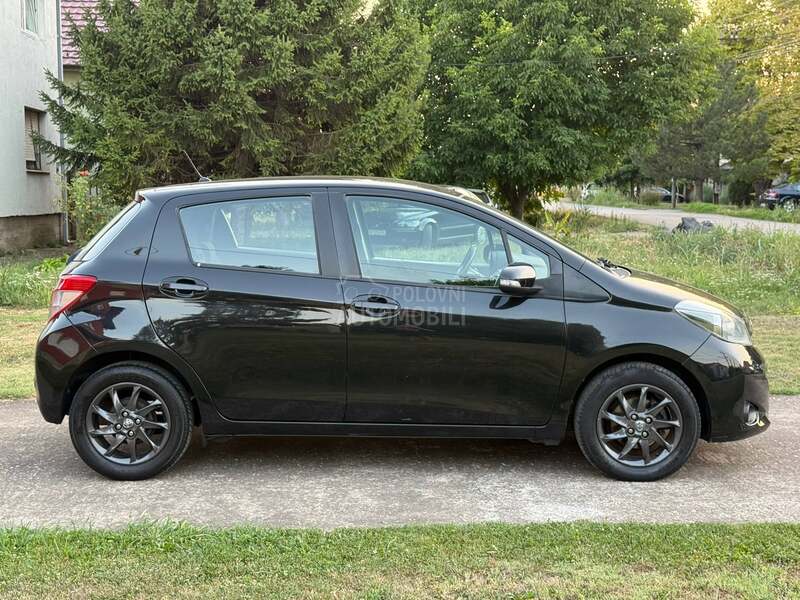 Toyota Yaris 1.0 VVTI NA.VI