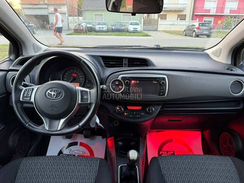 Toyota Yaris 1.0 VVTI NA.VI
