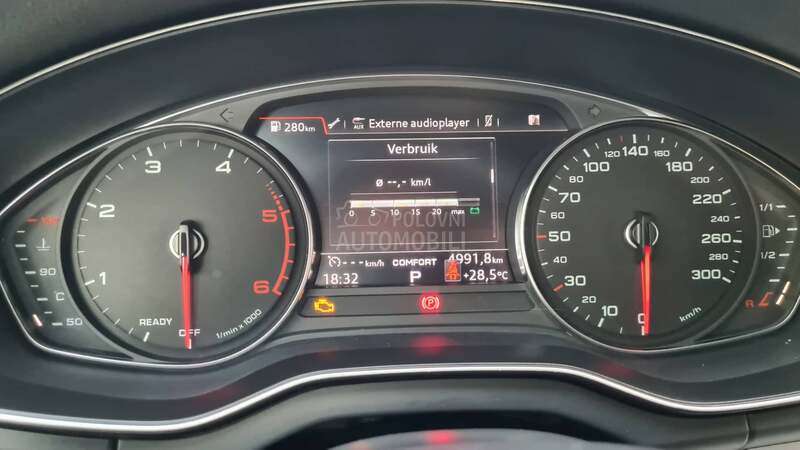 Audi Q5 2.0TDI  S- LINE