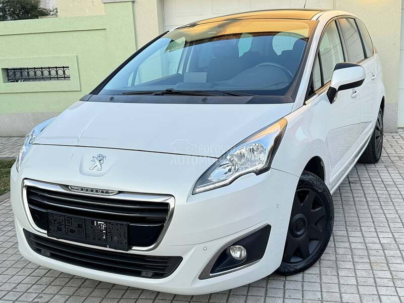 Peugeot 5008 ALLURE/PANO/NAV/LED