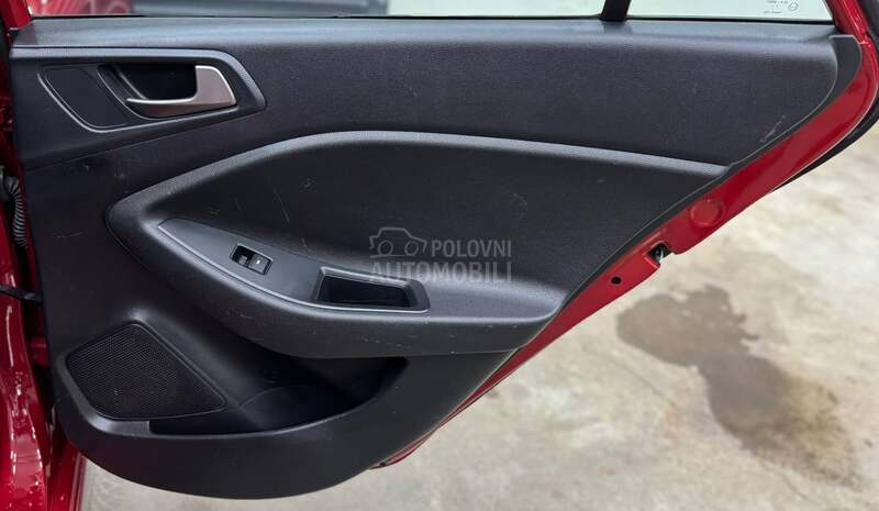 Hyundai i20 1.0TURBO/LED CH