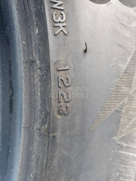 Bridgestone 255/50 R20 Zimska