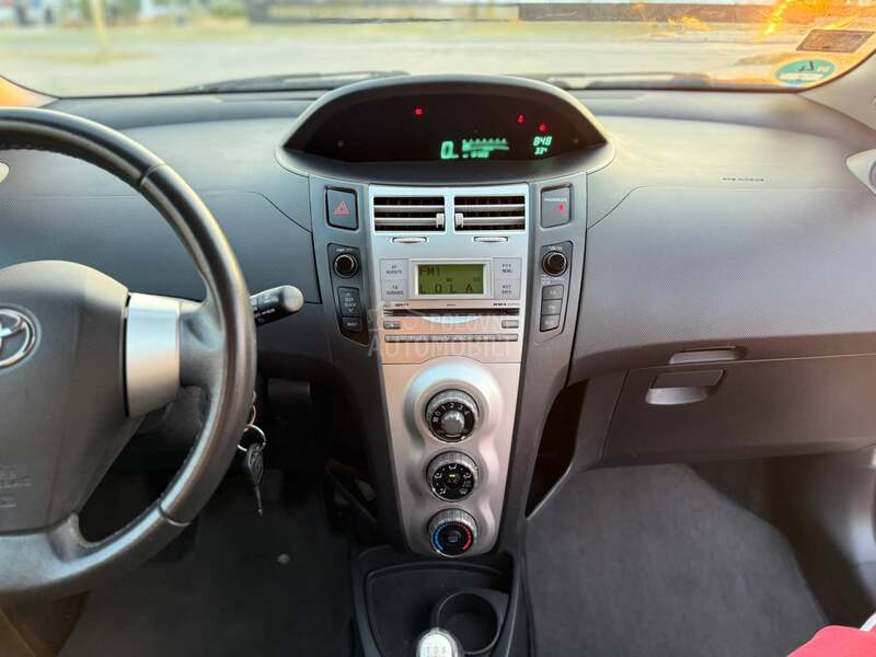 Toyota Yaris 1.0