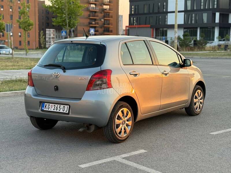 Toyota Yaris 1.0